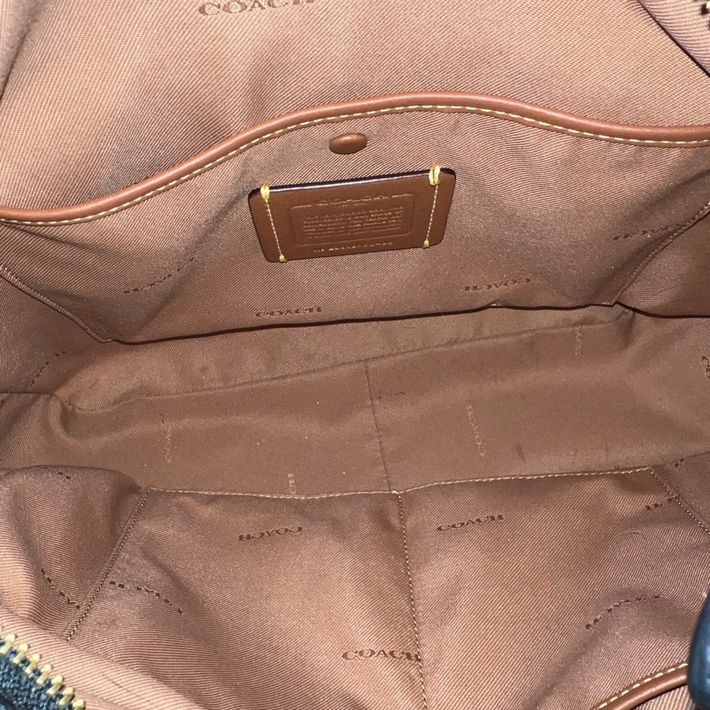 Coach Black Pebbled Leather Large Cary Bag - Picture 5 of 7